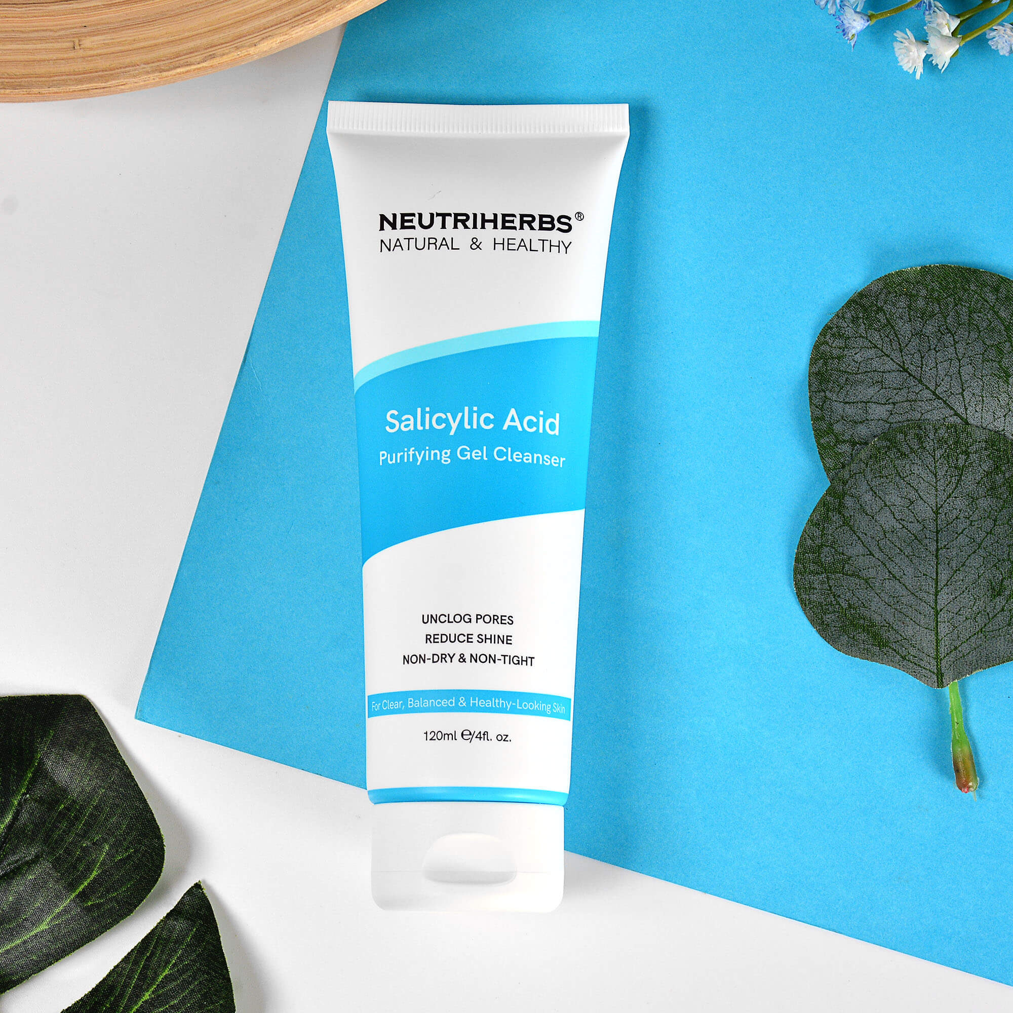 Neutriherbs best salicylic acid face wash ideal for oily/acne-prone skin