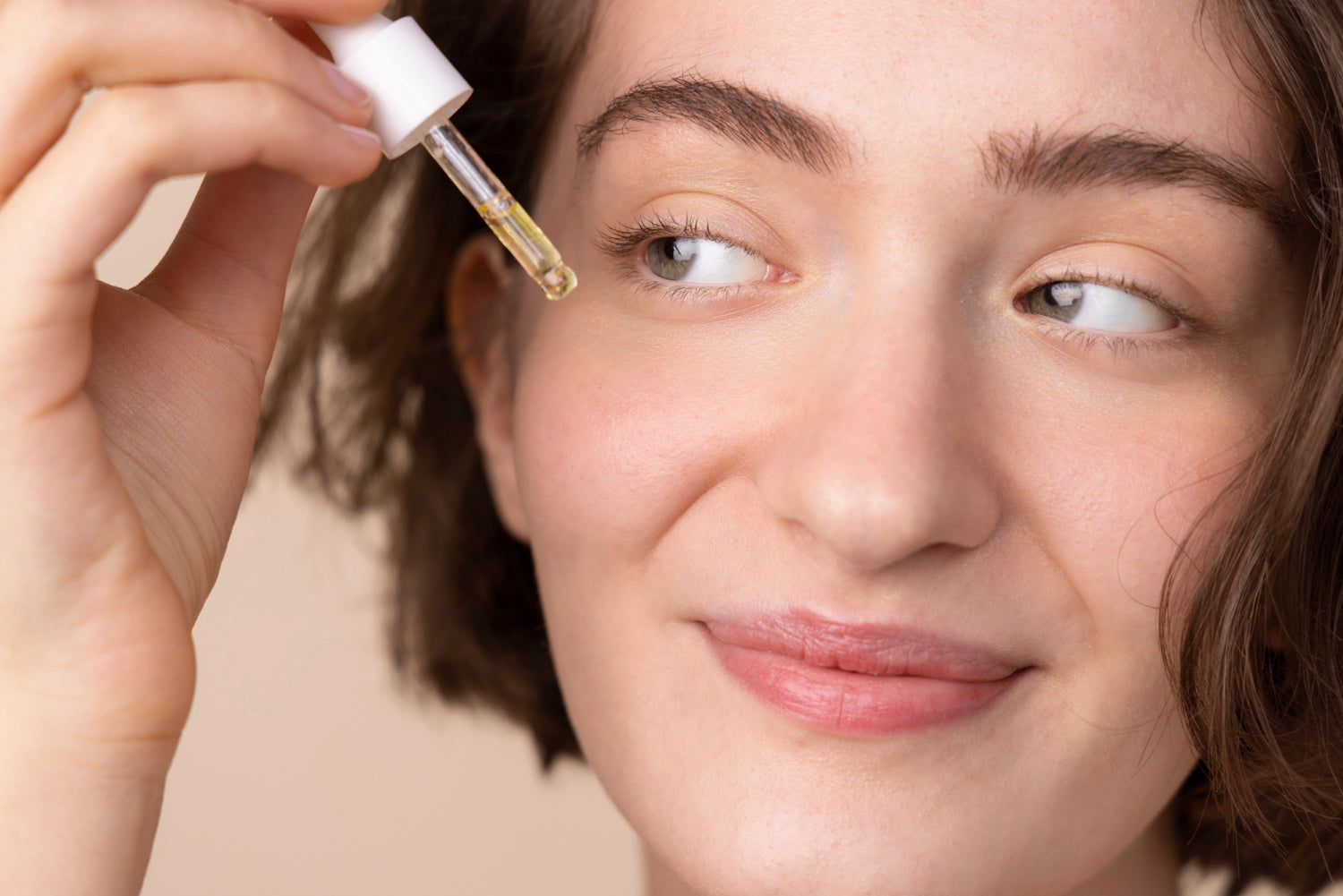Facial Whitening Serum Strategies For Skincare Brands