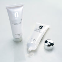 neutriherbs natural face wash-best face wash for women-best facial cleanser